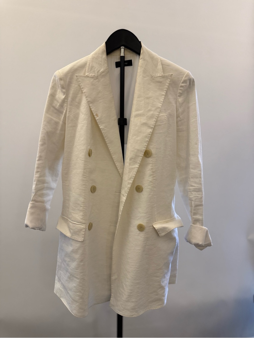 Theory Double Breasted Tailored Linen Blazer in Eco Crunch Wash (White)